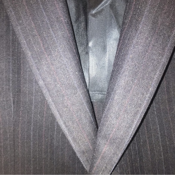 Man in Wool suit jacket - Picture 3 of 8